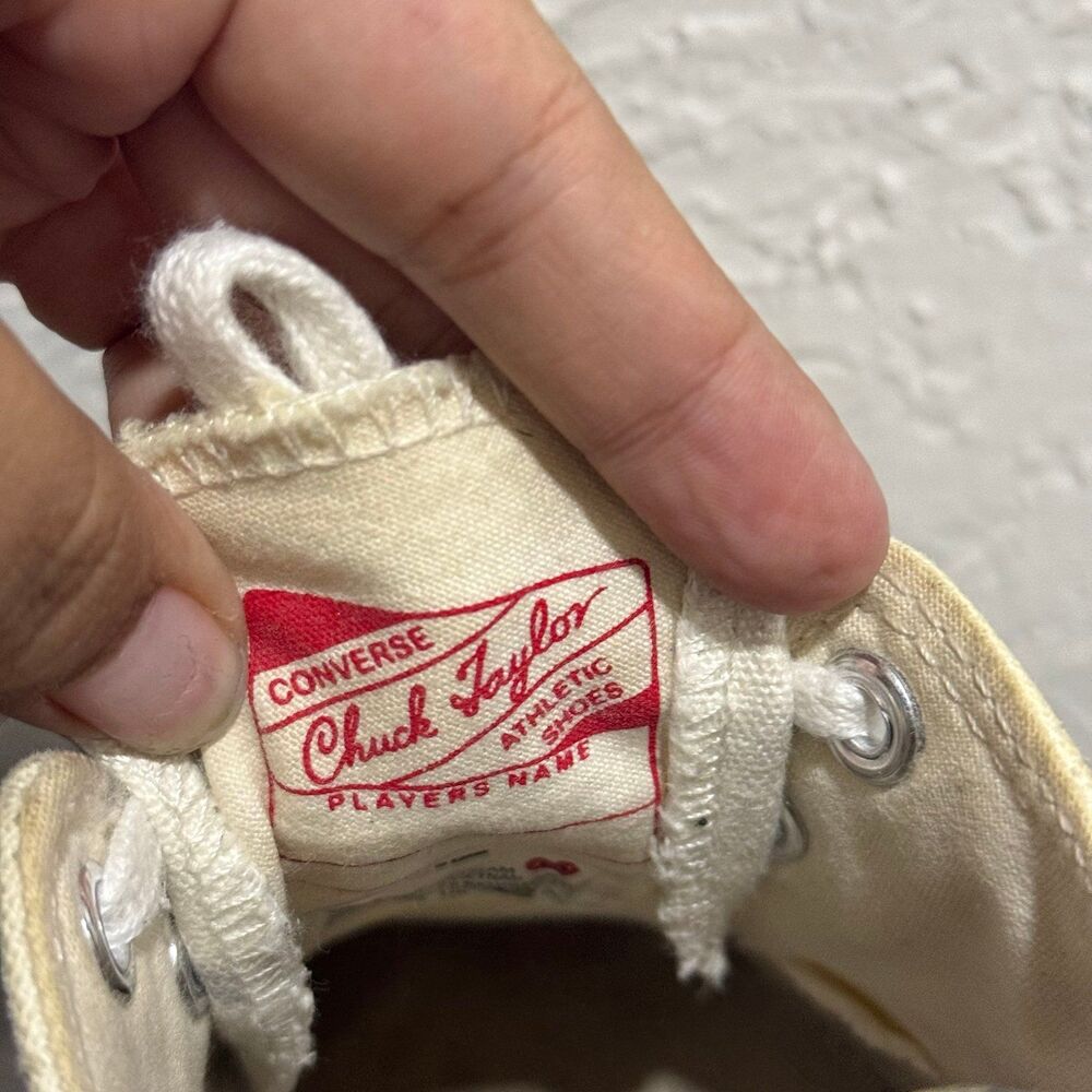 Converse Comme des GARCONS PLAY hidden heart low top sneaker size 6 see yellowin - Picture 7 of 8